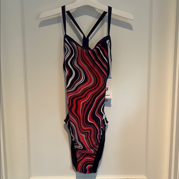 NWT size 32 Arena Challenge Back Marbled one piece swim suit in navy / red multi - Picture 1 of 16
